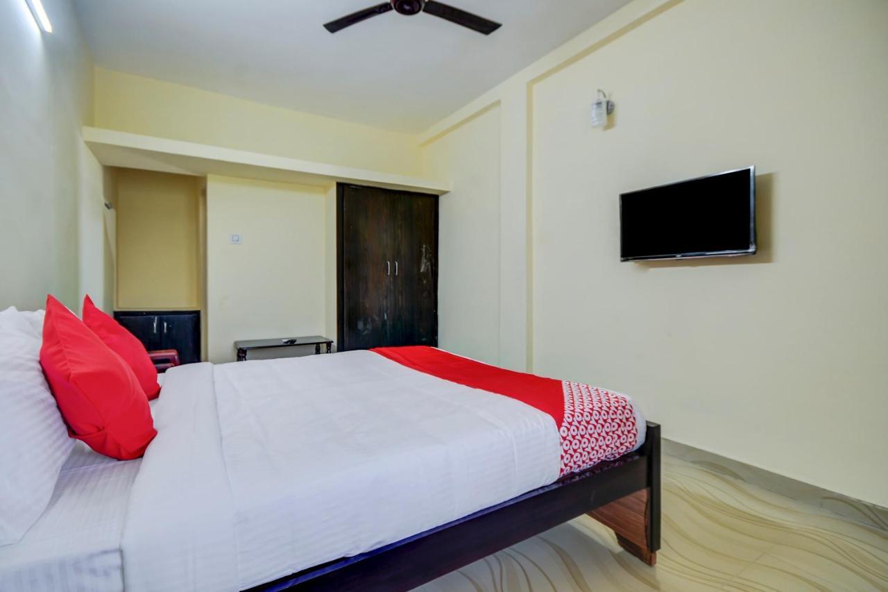โอโย 63029 อรุทรา เรซิเดนซี Hotel Podanur ภายนอก รูปภาพ